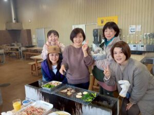 【サークル活動】テニスとアウトドア料理を楽しむ会